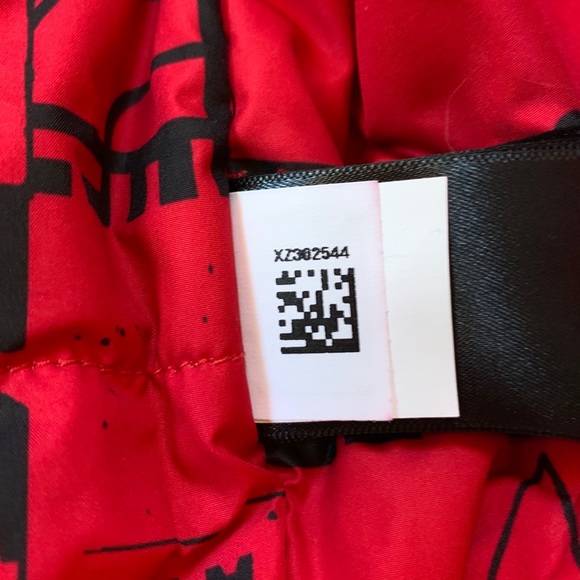 The North Face Men’s Transbay Insulated Vest - Picture 5 of 6